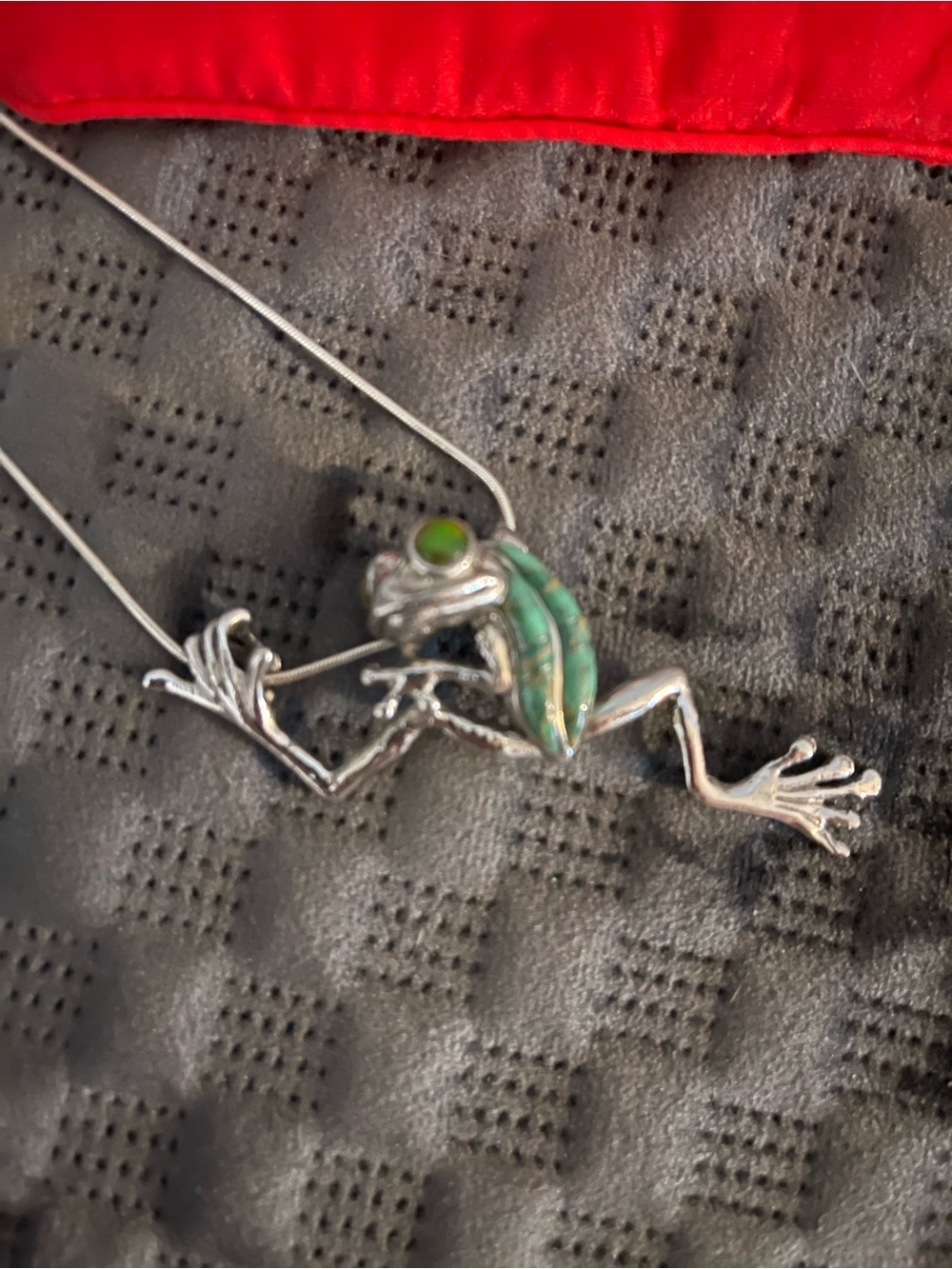 Source Unknown Silver Frog Pendant Necklace with Green turquoise